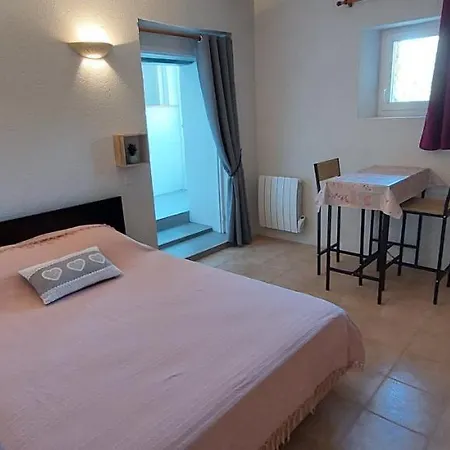 La Grange Holiday home Vezac (Dordogne)