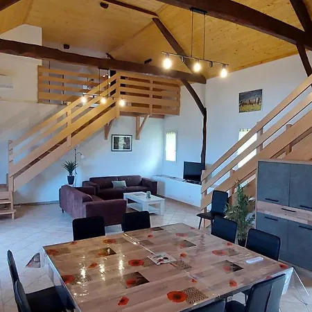 Vakantiehuis La Grange *